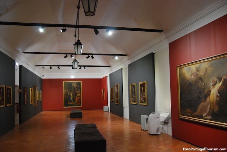 Paintings in the Faro Museum
